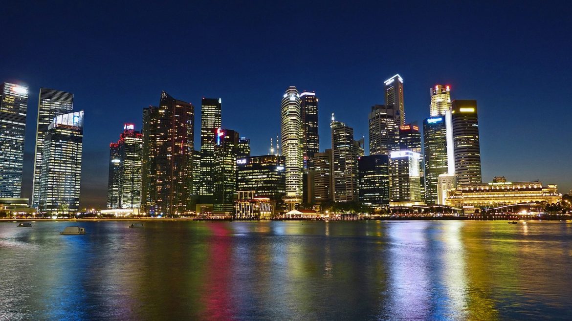 Сингапур като индустриален и икономически център